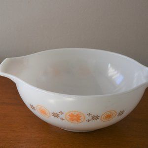Pyrex Town & Country, Cinderella Nesting Bowl